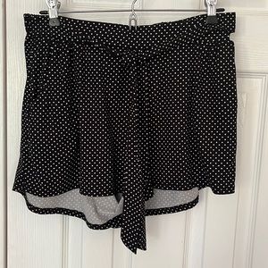 NWOT LA Gypsy Polka Dot Shorts